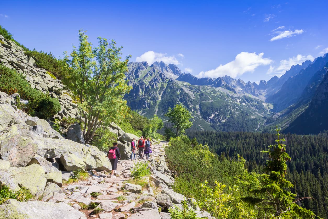 hiking-tatras-mountains-istock